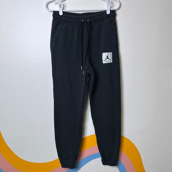 Nike Air Jordan Jogger Sweatpants Men Small Flight Essentials Workout Gym Black - Picture 1 of 7